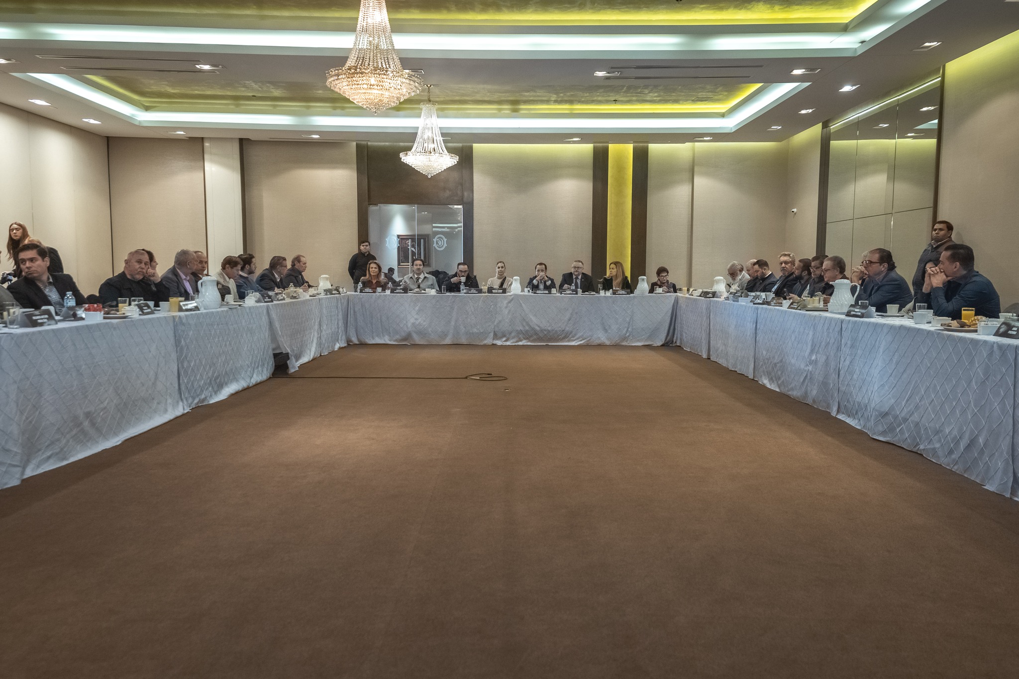 Realizamos nuestra primer reunión de asociados y asociadas.