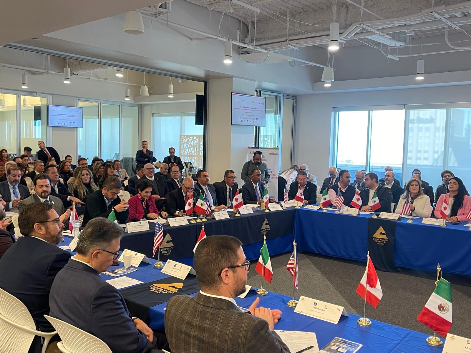 Asistimos al Foro Binacional T-MEC: uniendo esfuerzos por el crecimiento económico del a región Paso del Norte.