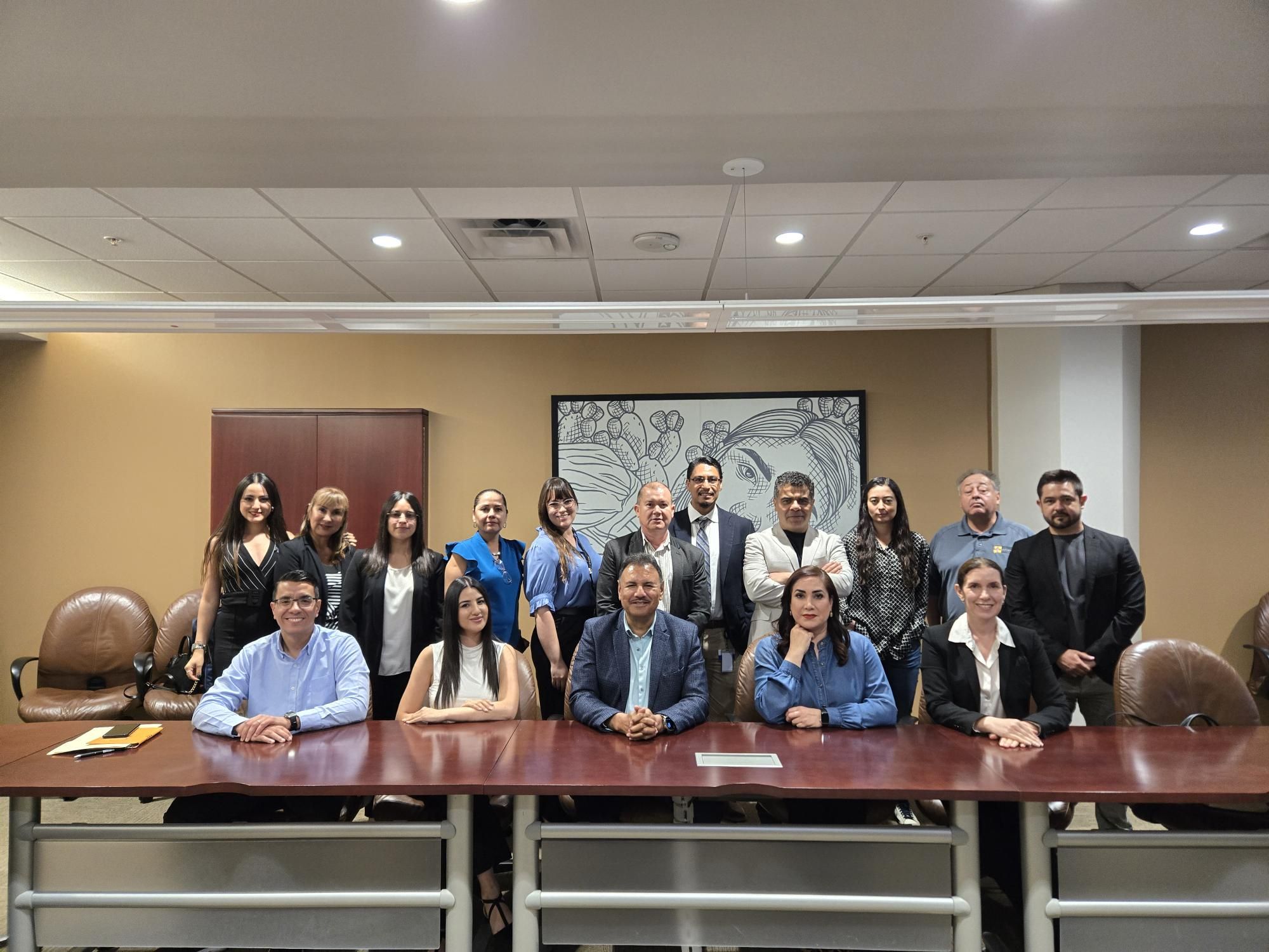 Organismos empresariales de Juárez y El Paso unen esfuerzos para impulsar manufactura binacional.